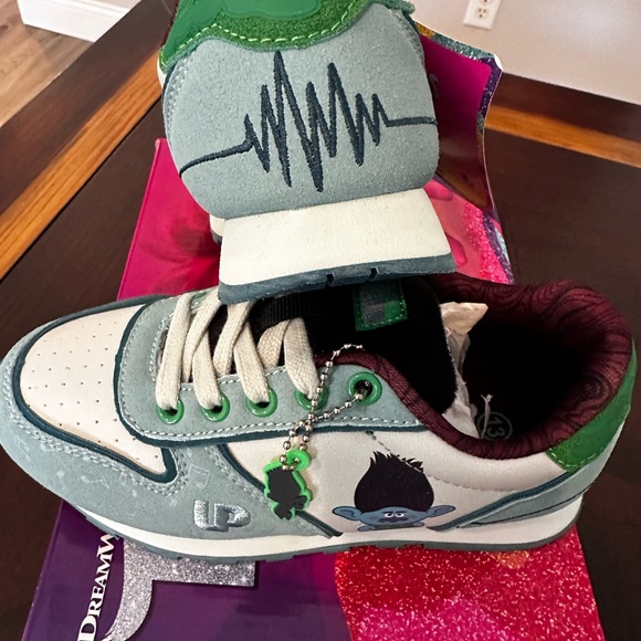 Kids Trolls Sneakers - Blue and Green - UP - Picture 4 of 7